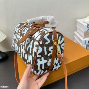 Replica LV pillow bag - Image 2