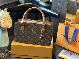 replica lv bowling handbag - Image 4