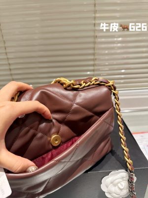 Chanel 19 handbag flap bag - Image 3