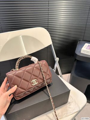 CHANEL's new hand-held chain bag