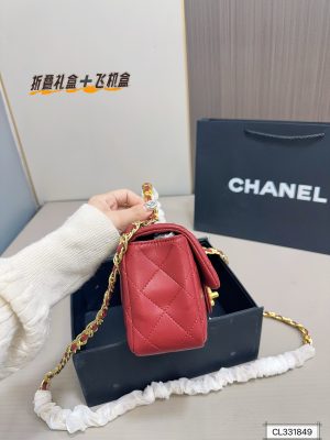 Chanel crossbody bag with handle - Image 4