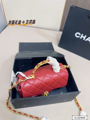 Chanel crossbody bag with handle - Image 5