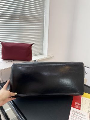 CHANEL large capacity tote bag - Image 4