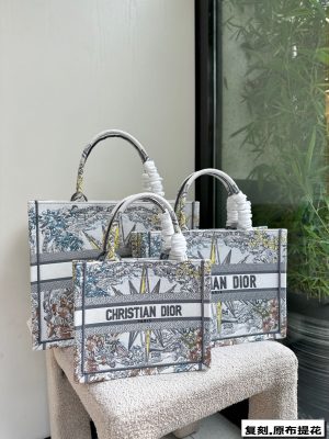 Dior tote bag
