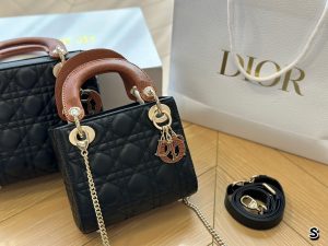 Dior sheep leather Lady Dior bag - Image 2