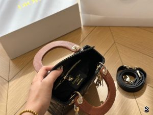 Dior sheep leather Lady Dior bag - Image 3