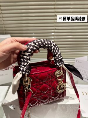 Dior Princess Diana patent leather model - Image 2