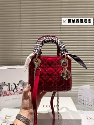 Dior Princess Diana patent leather model - Image 6