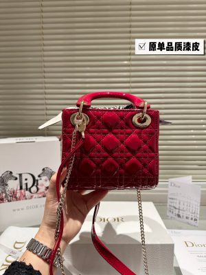 Dior Princess Diana patent leather model - Image 3