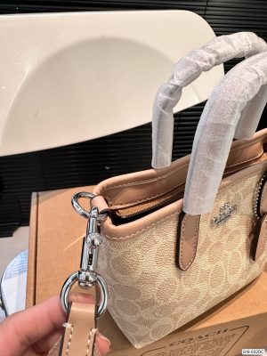 Coach Tote Bag - Image 2