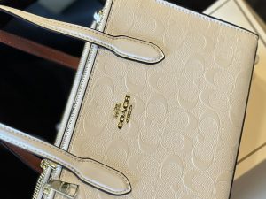Coach Nina Tote Bag - Image 4