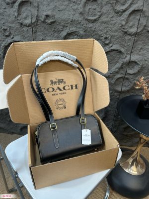 Coach Swing Zip 96 Retro 90s style handbags - Image 5