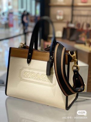 Coach Field Tote 30