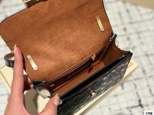 COACH Morgen Saddle Bag - Image 3
