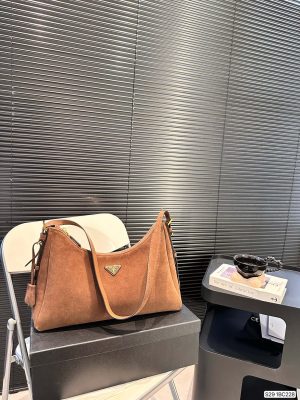 Prada launches the new Aimee handbag for 2024 Fall/Winter 2024 Fall/Winter