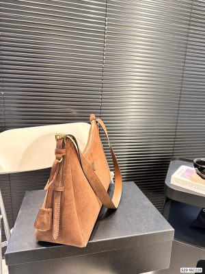 Prada launches the new Aimee handbag for 2024 Fall/Winter 2024 Fall/Winter - Image 7