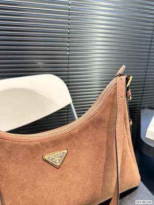 Prada launches the new Aimee handbag for 2024 Fall/Winter 2024 Fall/Winter - Image 5