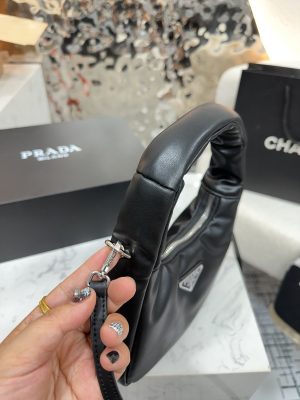PRADA QueenXua - Image 2