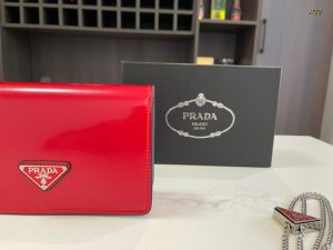 Prada chain bag - Image 8