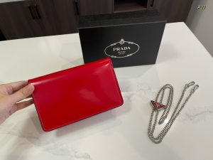 Prada chain bag - Image 6