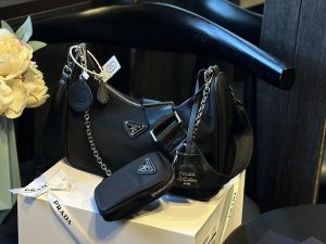 Prada Hobo Combo 3-in-1 Hobo Bag - Image 9