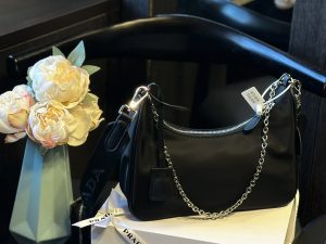 Prada Hobo Combo 3-in-1 Hobo Bag - Image 4
