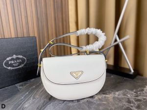 Prada Voltaire underarm bag - Image 6
