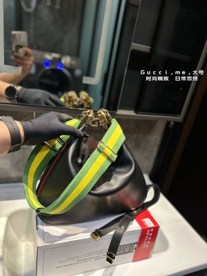 Gucci underarm bag Cool croissant - Image 8