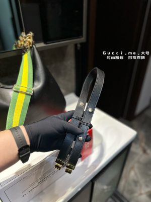 Gucci underarm bag Cool croissant - Image 3