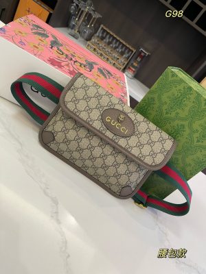 Gucci tiger head waist bag shoulder bag
