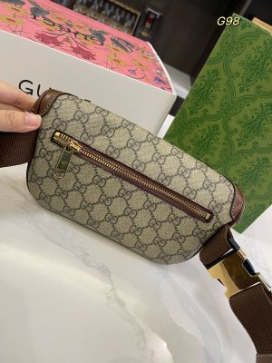 Gucci waist bag chest bag - Image 6
