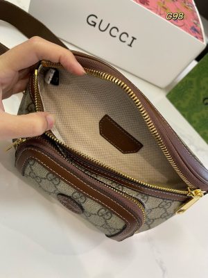 Gucci waist bag chest bag - Image 3