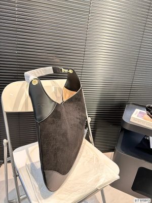 Gucci B Bag - Image 3
