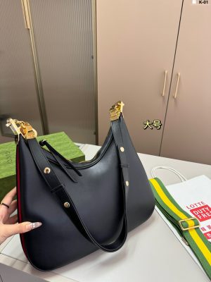 Gucci underarm bag Cool croissant