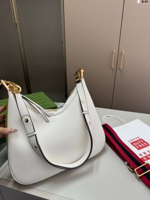 Gucci underarm bag Cool croissant