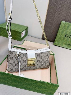 Gucci Padlock new chain handbag - Image 6