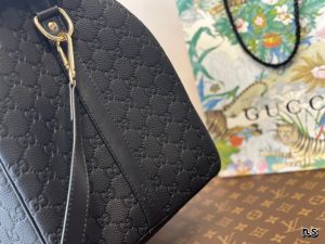 Gucci's new travel bag - Image 3