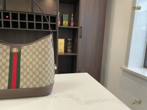 Gucci's new Ophidia series small hobo bag - Image 2