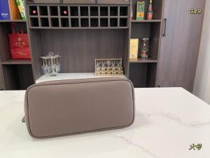 Gucci's new Ophidia series small hobo bag - Image 4