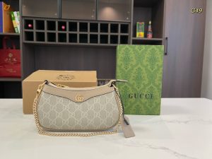 Gucci's new armpit bag