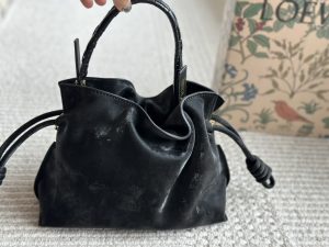 LOEWE's new cloud-shaped small lucky bag - Image 8
