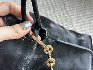 LOEWE's new cloud-shaped small lucky bag - Image 3