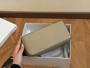 Loewe Geometric Bag Puzzle - Image 3