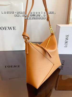LOEWE Luna Underarm Bag - Image 5