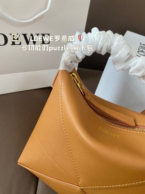 LOEWE puzzle underarm bag - Image 9