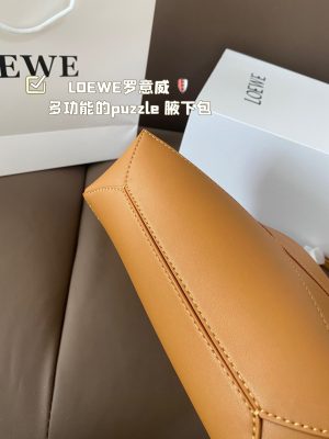 LOEWE puzzle underarm bag - Image 6