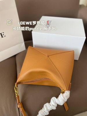 LOEWE puzzle underarm bag - Image 4