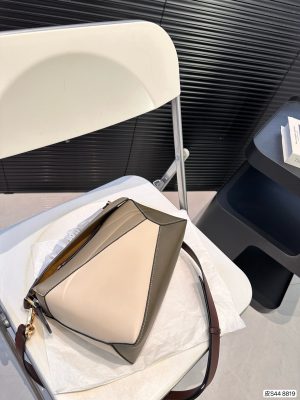 Pure leather Loewe geometric bag - Image 9