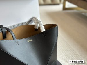 Loewe Puzzle new Tote - Image 2