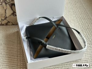 Loewe Puzzle new Tote - Image 4